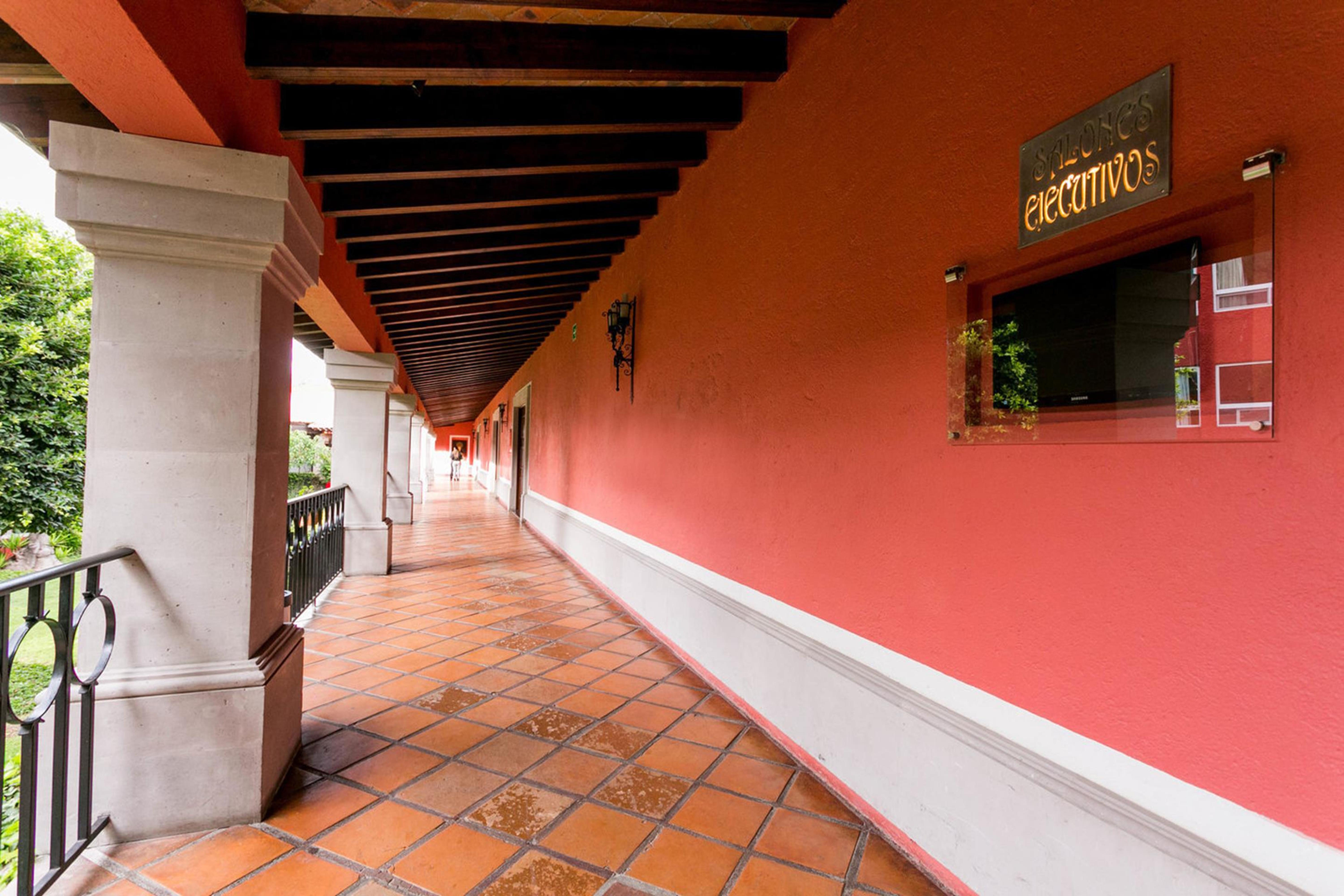Real De Minas San Miguel De Allende Exteriör bild Corridor of the hotel